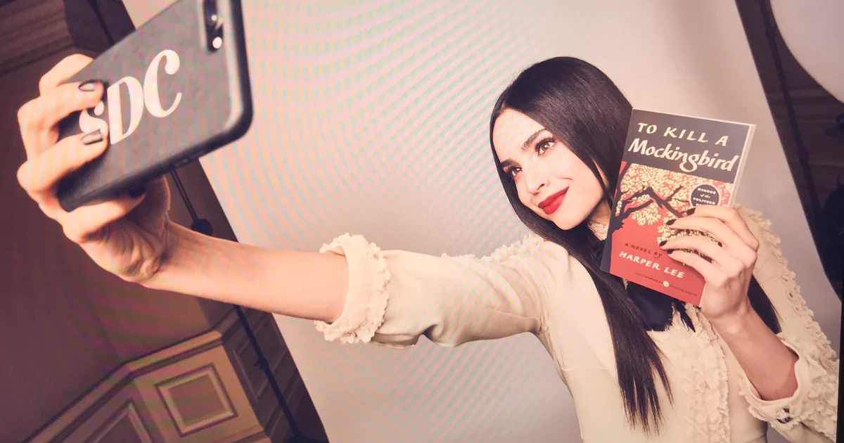 What's a "Shelfie"? The Most Unselfish of Selfies!