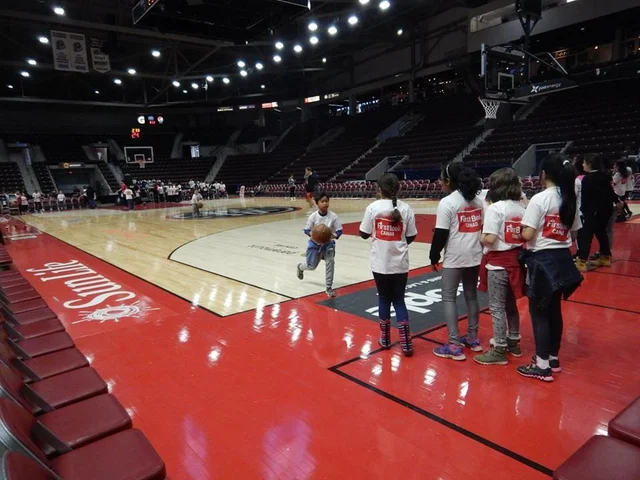 First Book Canada and Raptors 905 Celebrate the Conclusion of the 2019 Raptors 905 Reading Challenge