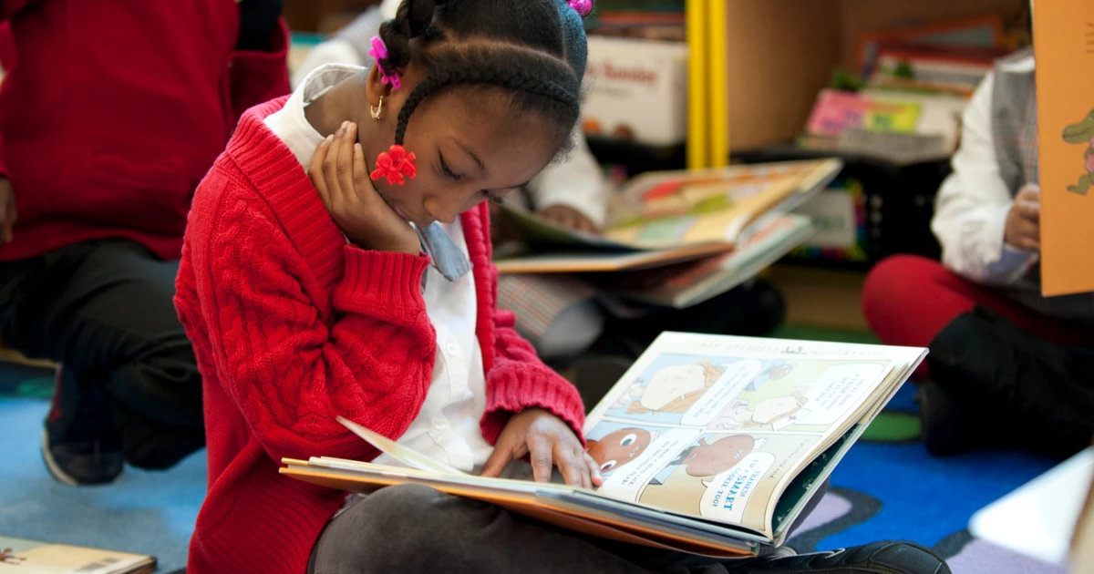 Spring Clean Your Classroom Bookshelf